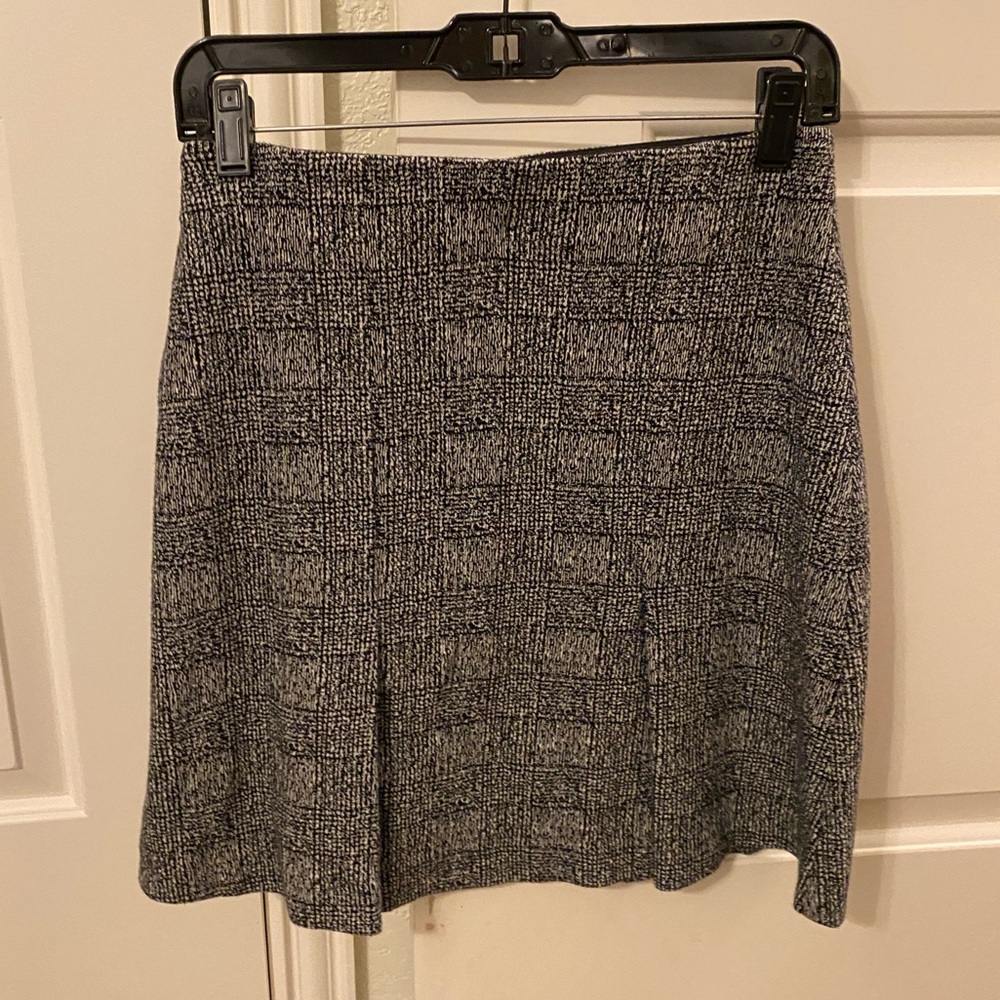 LOFT Plaid skirt